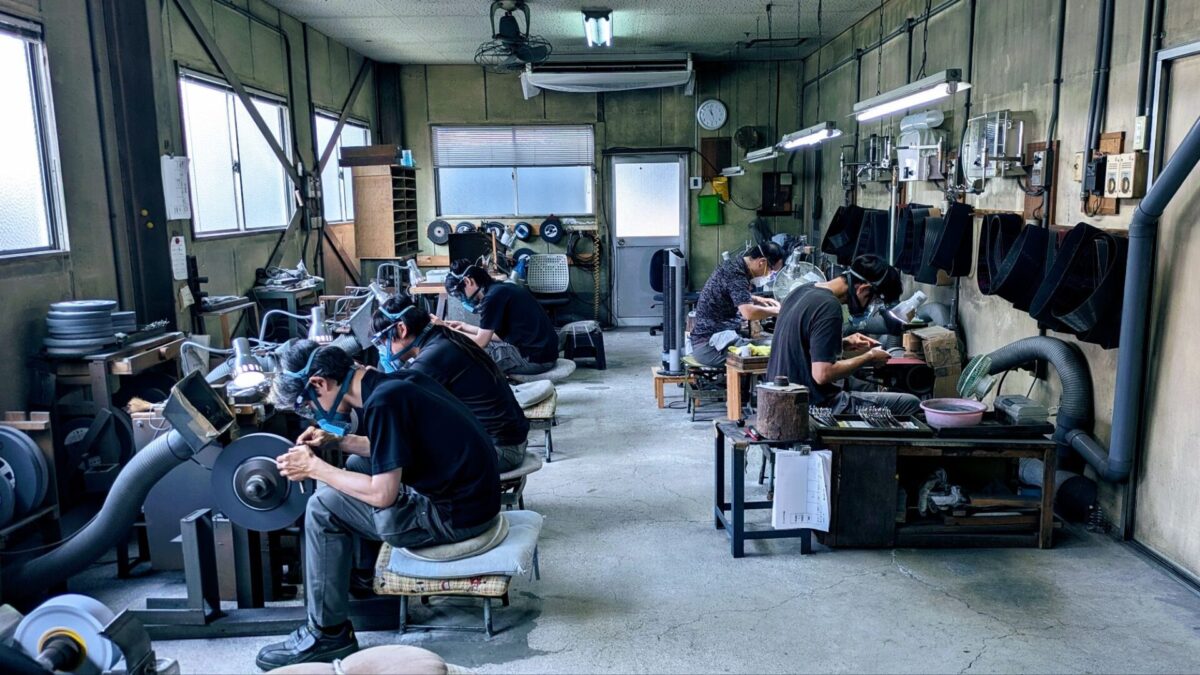 ハサミの製作所。和歌山県、菊井鋏製作所